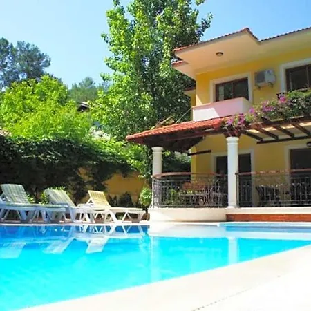 Вилла Sleeps 6 Pool Air Con Wifi Гёчек