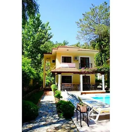 Вилла Sleeps 6 Pool Air Con Wifi