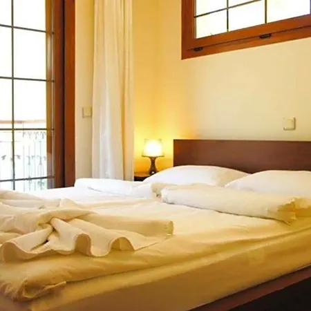 Вилла Sleeps 6 Pool Air Con Wifi *